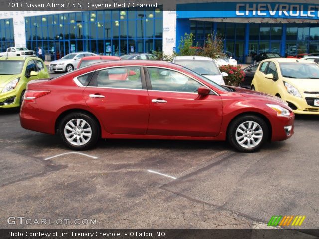 2013 Nissan Altima 2.5 S in Cayenne Red