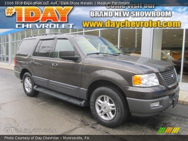2006 Ford Expedition XLT 4x4 in Dark Stone Metallic