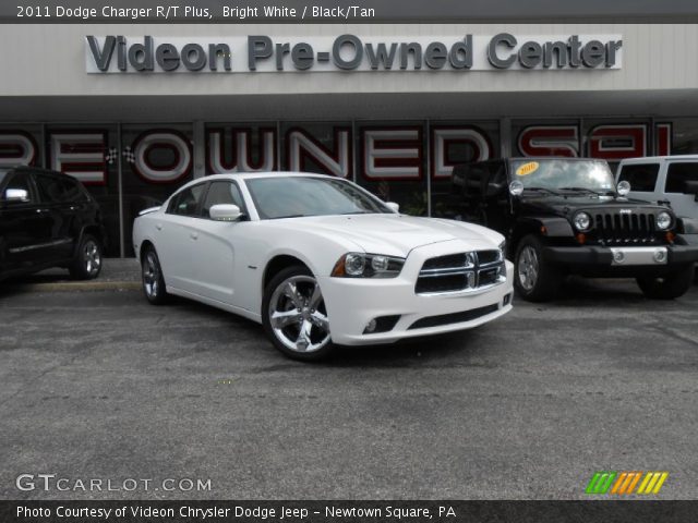 2011 Dodge Charger R/T Plus in Bright White