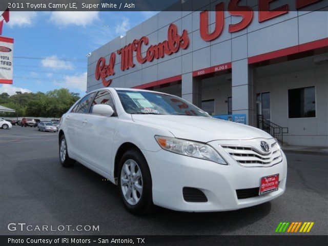 2011 Toyota Camry LE in Super White
