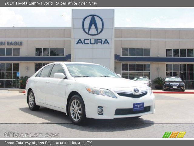 2010 Toyota Camry Hybrid in Super White