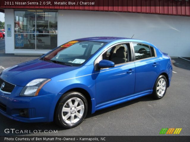 2011 Nissan Sentra 2.0 SR in Metallic Blue