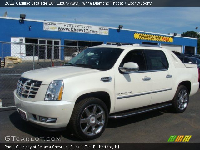 2012 Cadillac Escalade EXT Luxury AWD in White Diamond Tricoat