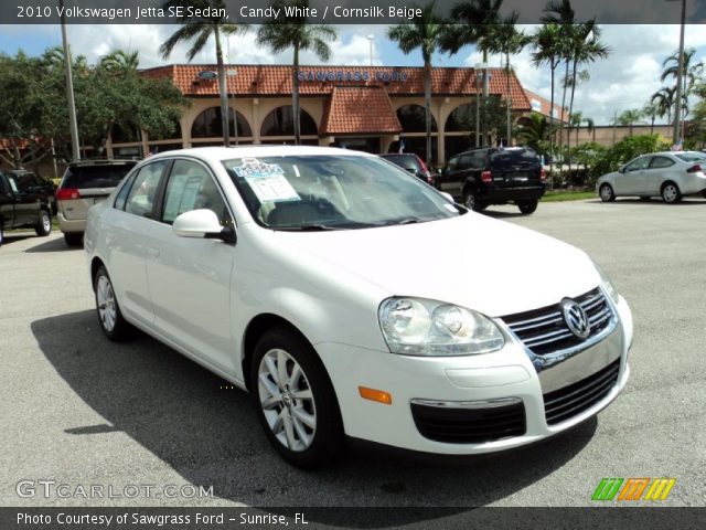 2010 Volkswagen Jetta SE Sedan in Candy White
