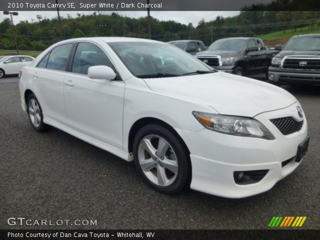 2010 Toyota Camry SE in Super White