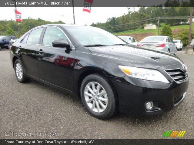 2011 Toyota Camry XLE in Black
