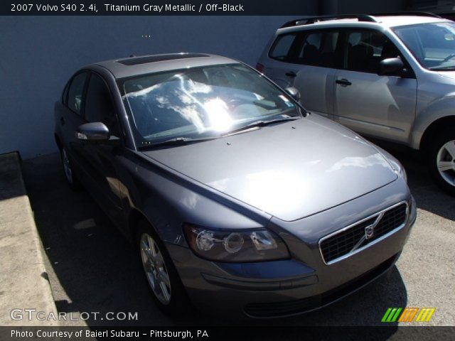 2007 Volvo S40 2.4i in Titanium Gray Metallic