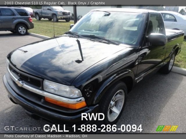 2003 Chevrolet S10 LS Regular Cab in Black Onyx
