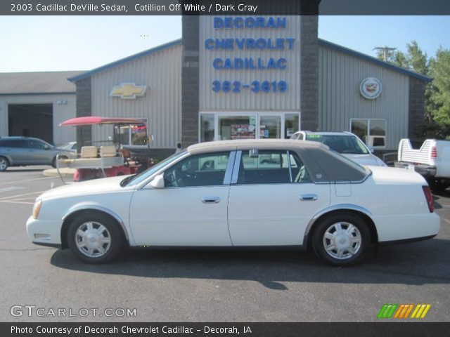 2003 Cadillac DeVille Sedan in Cotillion Off White