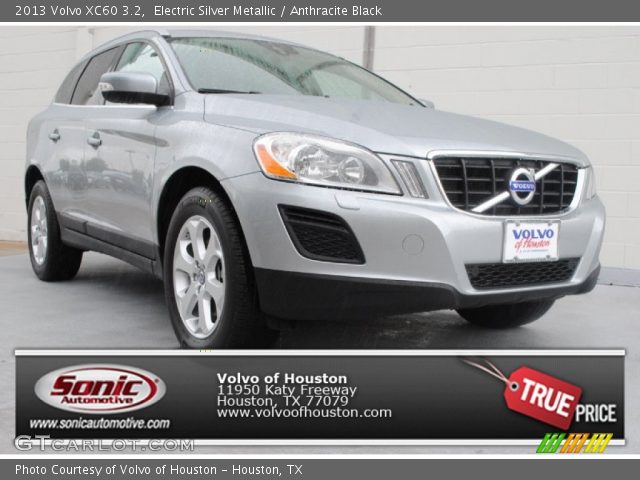 2013 Volvo XC60 3.2 in Electric Silver Metallic