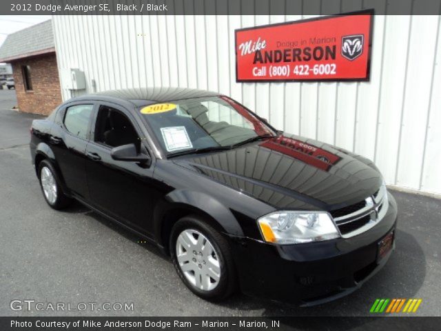 2012 Dodge Avenger SE in Black