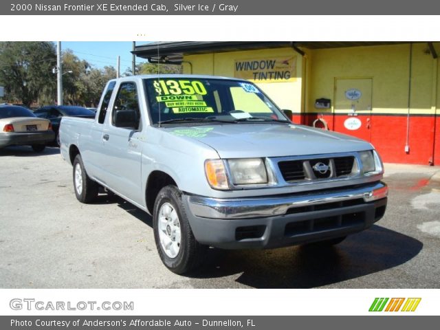 2000 Nissan Frontier XE Extended Cab in Silver Ice