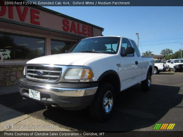 2000 Ford F150 XL Extended Cab 4x4 in Oxford White