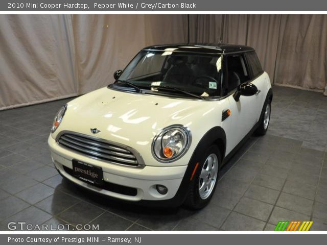 2010 Mini Cooper Hardtop in Pepper White