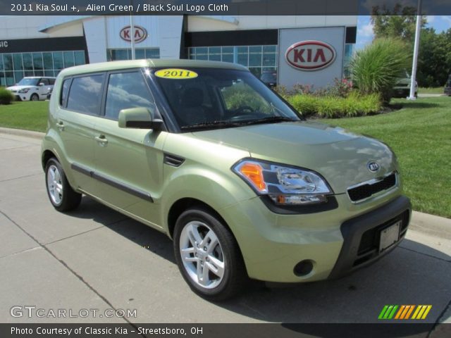 2011 Kia Soul + in Alien Green