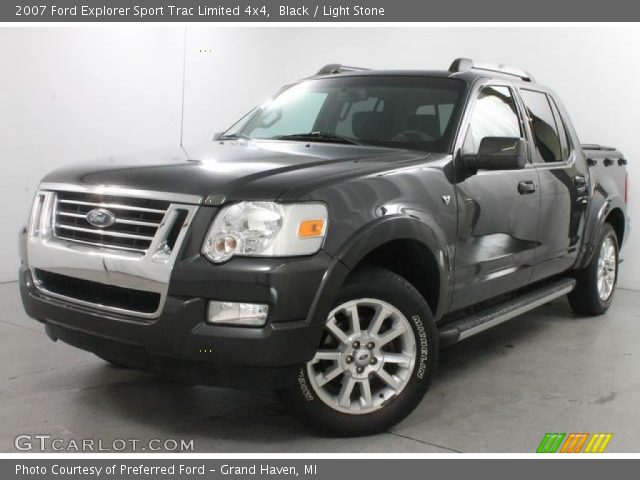 2007 Ford Explorer Sport Trac Limited 4x4 in Black