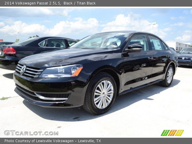 2014 Volkswagen Passat 2.5L S in Black