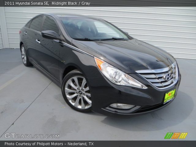 2011 Hyundai Sonata SE in Midnight Black