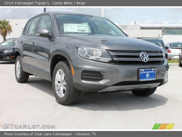 2014 Volkswagen Tiguan S in Candy White