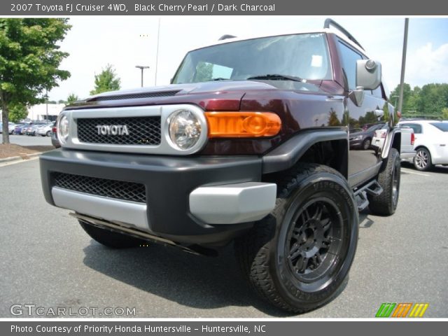 2007 Toyota FJ Cruiser 4WD in Black Cherry Pearl