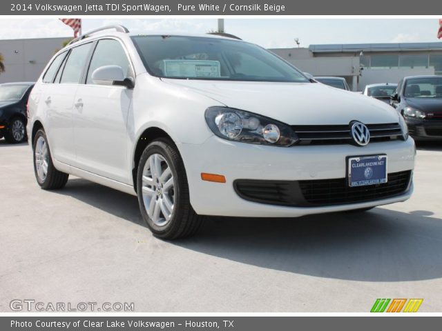 2014 Volkswagen Jetta TDI SportWagen in Pure White
