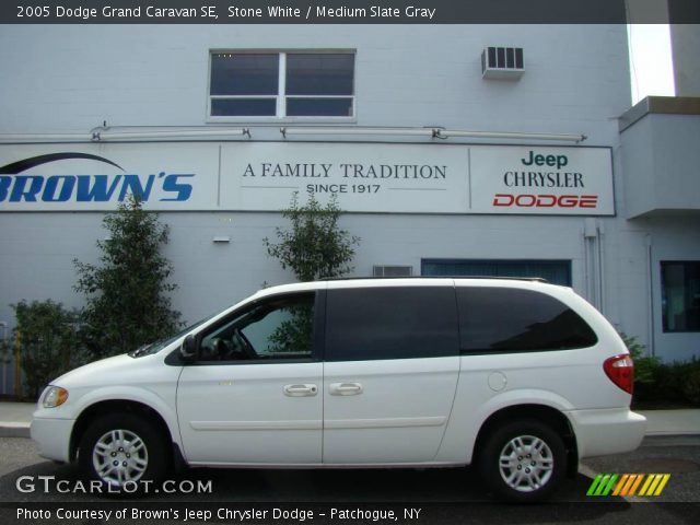 2005 Dodge Grand Caravan SE in Stone White