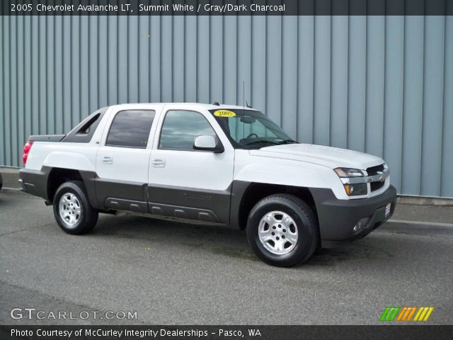 2005 Chevrolet Avalanche LT in Summit White