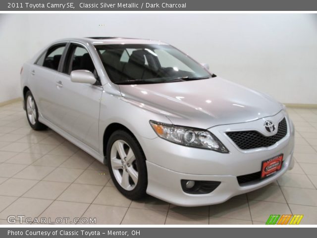 2011 Toyota Camry SE in Classic Silver Metallic