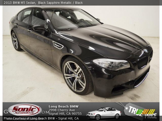 2013 BMW M5 Sedan in Black Sapphire Metallic