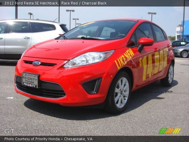 2012 Ford Fiesta SE Hatchback in Race Red