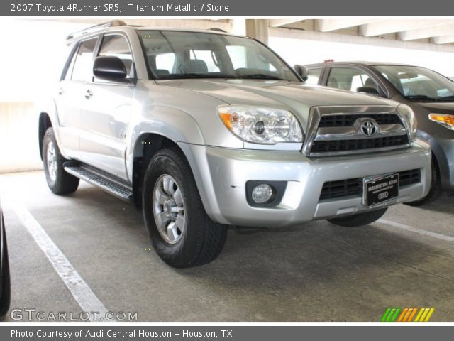 2007 Toyota 4Runner SR5 in Titanium Metallic