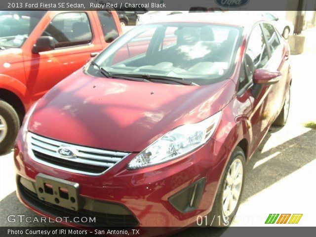 2013 Ford Fiesta SE Sedan in Ruby Red