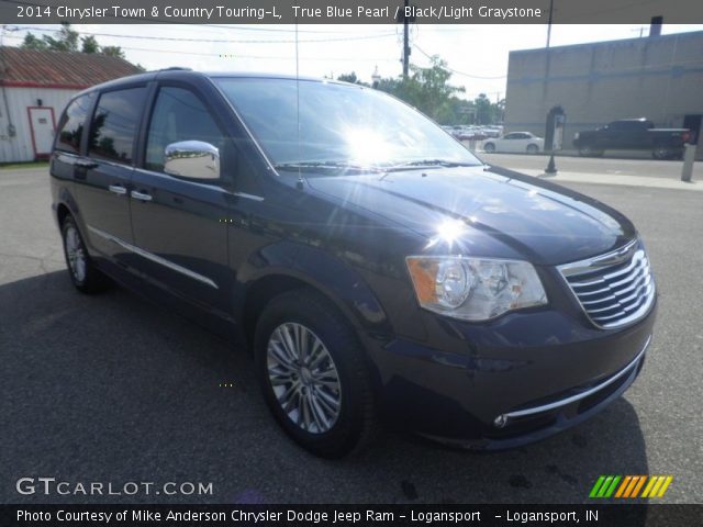 2014 Chrysler Town & Country Touring-L in True Blue Pearl