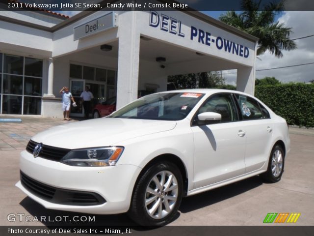 2011 Volkswagen Jetta SE Sedan in Candy White