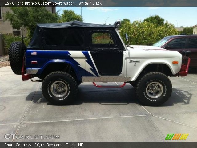 1970 Ford Bronco Custom Sport Wagon in White