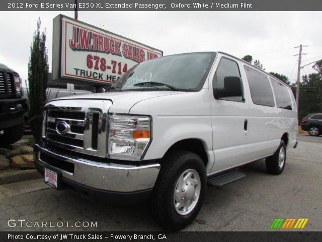 2012 Ford E Series Van E350 XL Extended Passenger in Oxford White