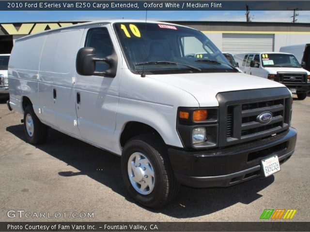 2010 Ford E Series Van E250 Cargo Extended in Oxford White