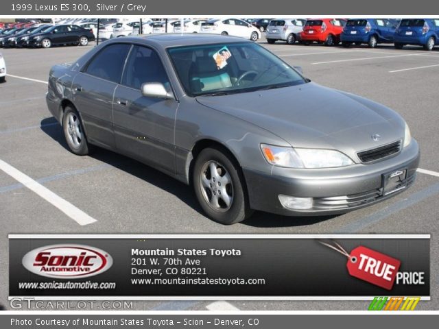 1999 Lexus ES 300 in Silver