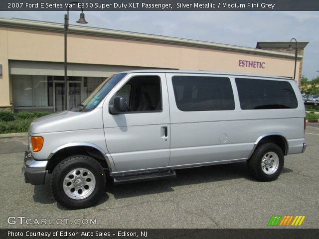 2007 Ford E Series Van E350 Super Duty XLT Passenger in Silver Metallic