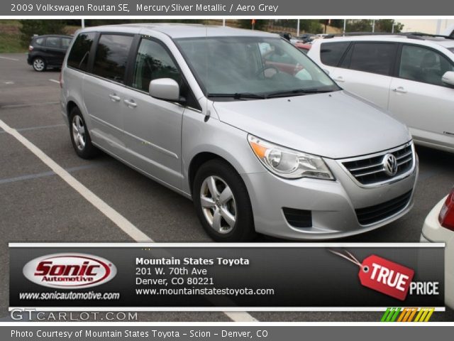 2009 Volkswagen Routan SE in Mercury Sliver Metallic