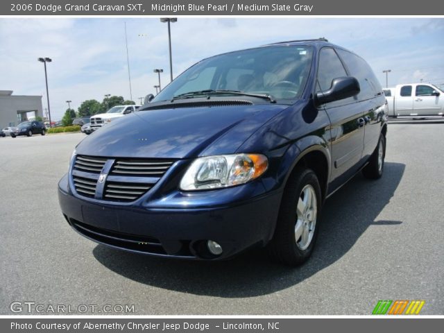2006 Dodge Grand Caravan SXT in Midnight Blue Pearl