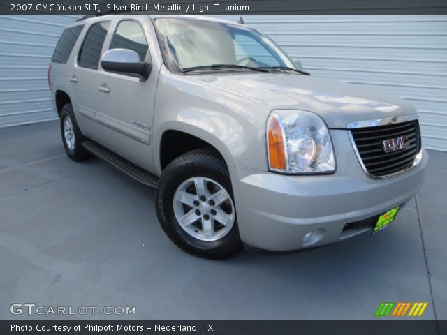 2007 GMC Yukon SLT in Silver Birch Metallic