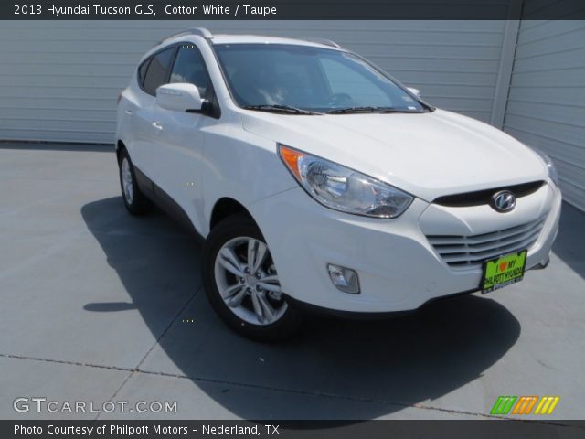 2013 Hyundai Tucson GLS in Cotton White