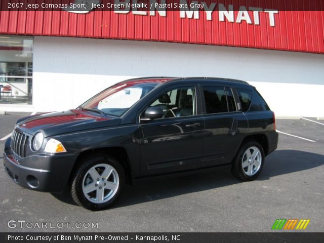 2007 Jeep Compass Sport in Jeep Green Metallic