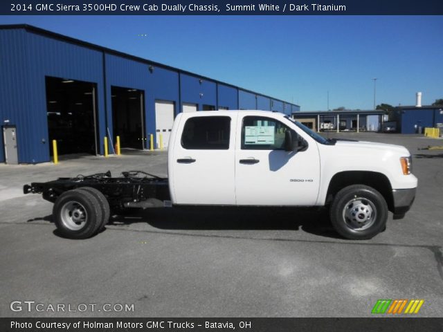 2014 GMC Sierra 3500HD Crew Cab Dually Chassis in Summit White