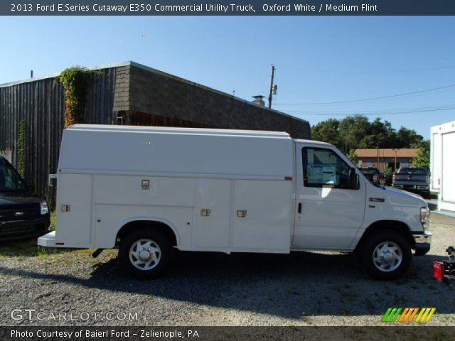 2013 Ford E Series Cutaway E350 Commercial Utility Truck in Oxford White