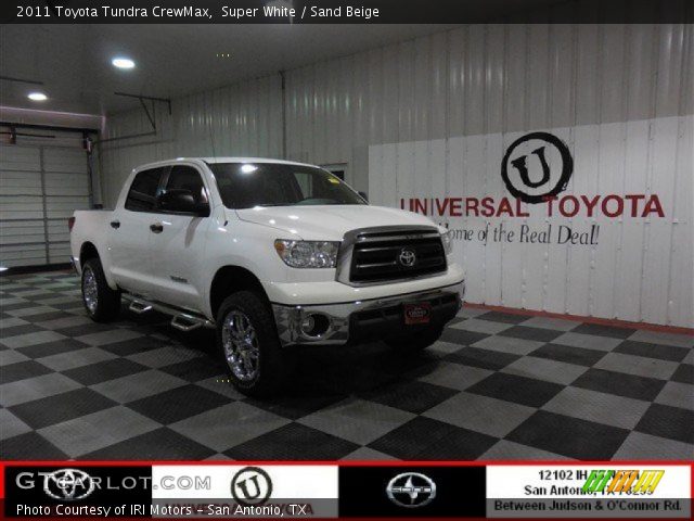 2011 Toyota Tundra CrewMax in Super White