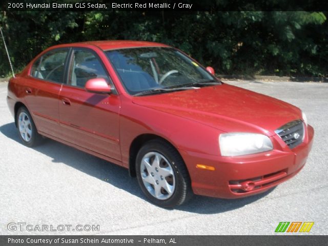 2005 Hyundai Elantra GLS Sedan in Electric Red Metallic