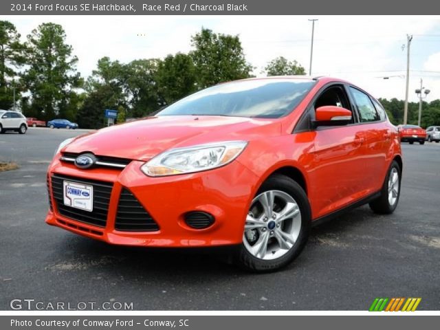 2014 Ford Focus SE Hatchback in Race Red