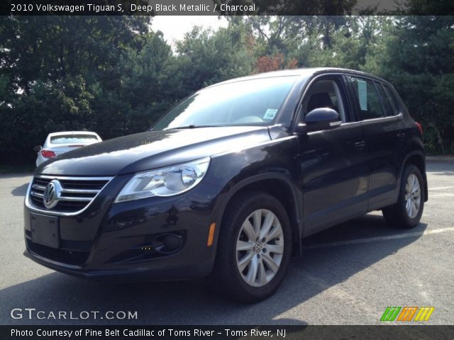 2010 Volkswagen Tiguan S in Deep Black Metallic